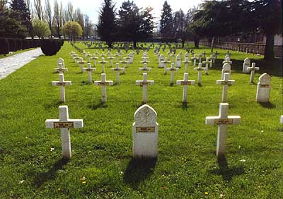 Cementerios de la II Guerra Mundial, serie fotogr&aacute;fica de Fabio Borquez